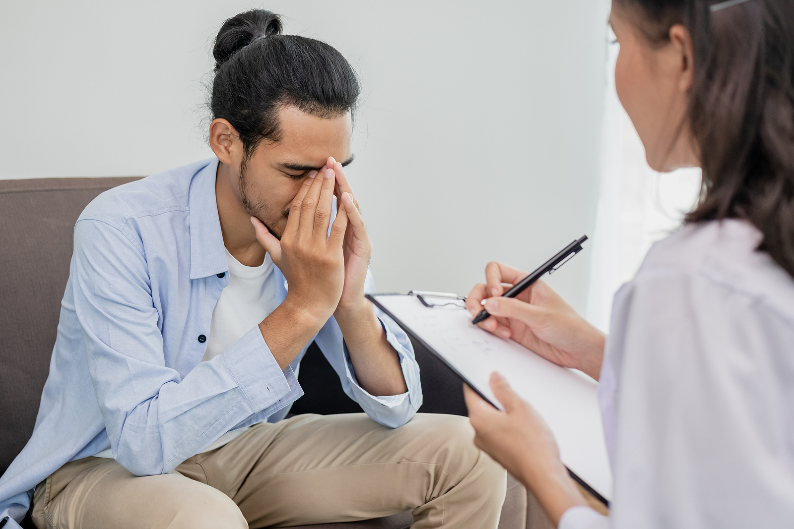 What to Expect From Your First Grief Therapist Session